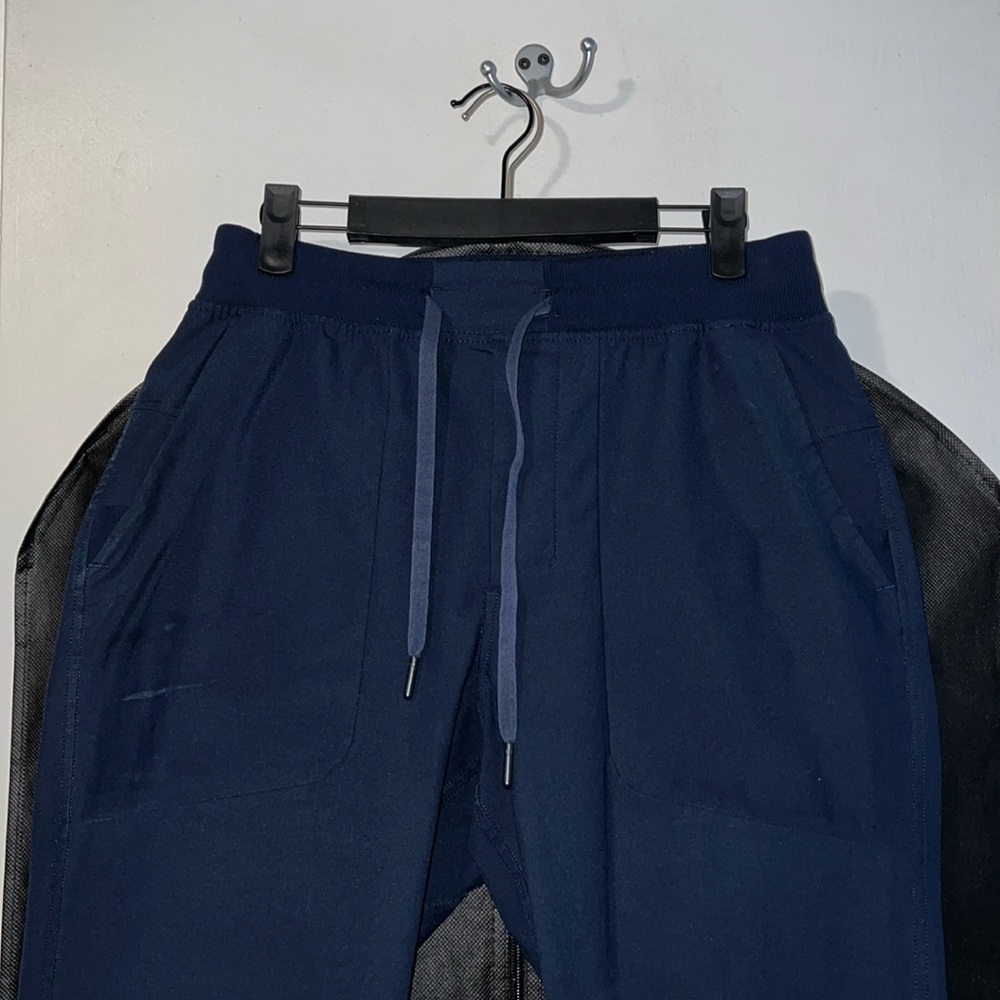 Lululemon ABC Joggers 30inch length Size Small